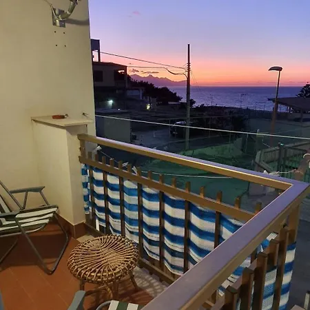 Balcone Sul Golfo Di Castellammare *